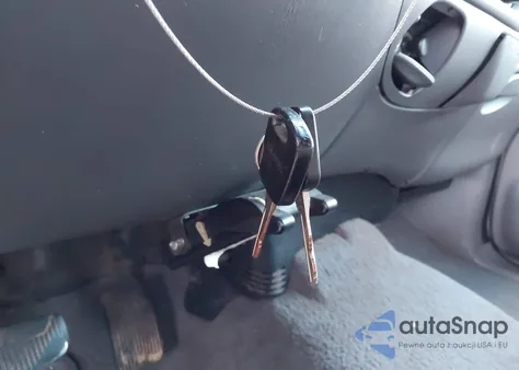 2001 Ford F-150 Harley-Davidson Edition/King Ranch Edition/Lariat/Xlt from USA, damaged, VIN 1FTRW07L91KF42080